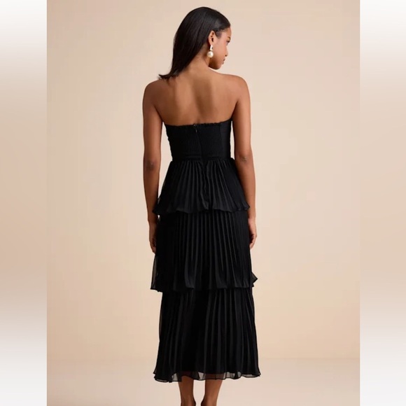 NWOT Lulus Women’s Seriously Sensational Black Strapless Tiered Midi Dress Small - Picture 3 of 5